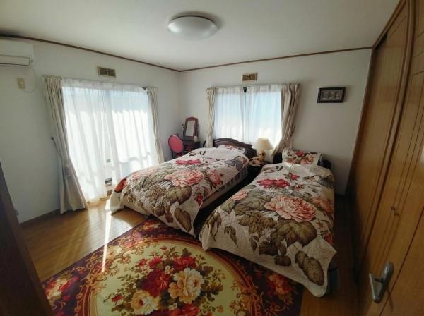 ��t�������s�Ɠ��̒��È�ˌ��Ă̗m��