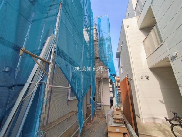 ��t���D���s�C�_3���ڂ̐V�z��ˌ��Ă̌��n�O�ώʐ^