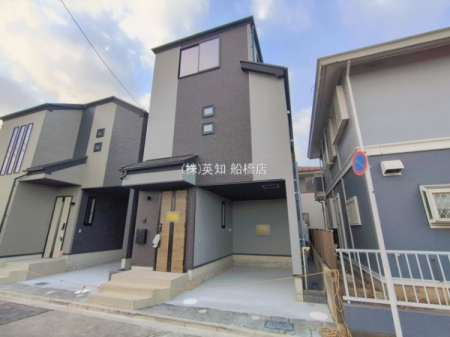 ��t���D���s�K�u���7���ڂ̐V�z��ˌ��Ă̂��̑����n