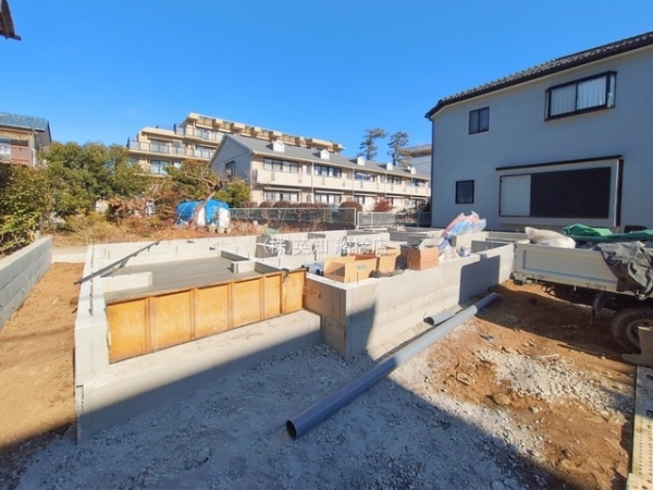 ��t���K�u��s���K�u��3���ڂ̐V�z��ˌ��Ă̌��n�O�ώʐ^