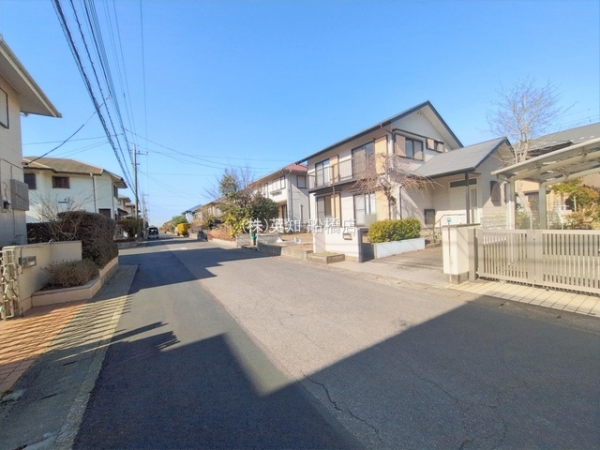 ��t���󐼎s���іk1���ڂ̒��È�ˌ��Ă̑O�ʓ��H�܂ތ��n�ʐ^