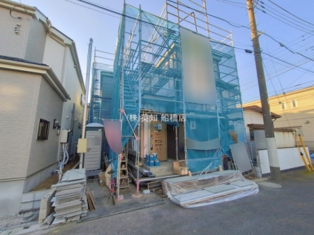 ��t���D���s�K�u���4���ڂ̐V�z��ˌ��Ă̂��̑����n