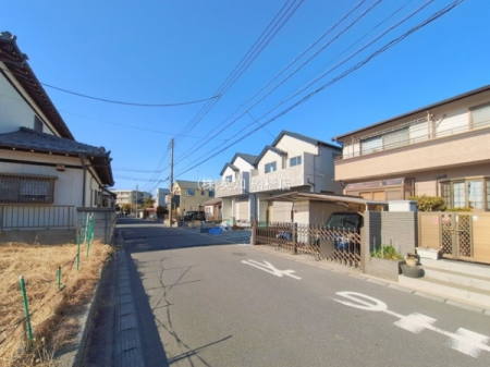 ��t���K�u��s����3���ڂ̐V�z��ˌ��Ă̑O�ʓ��H�܂ތ��n�ʐ^