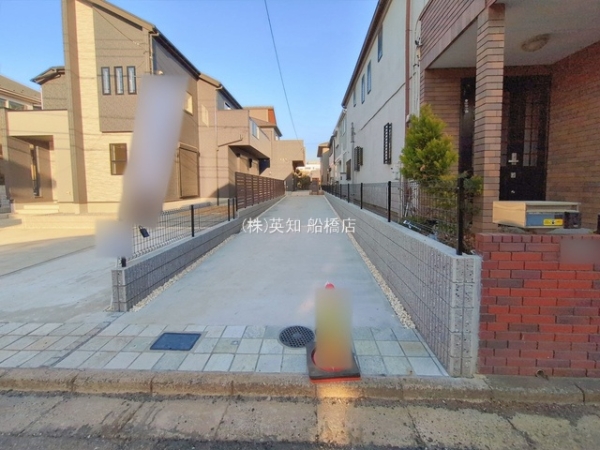 ��t���D���s�K�u���5���ڂ̐V�z��ˌ��Ă̂��̑����n