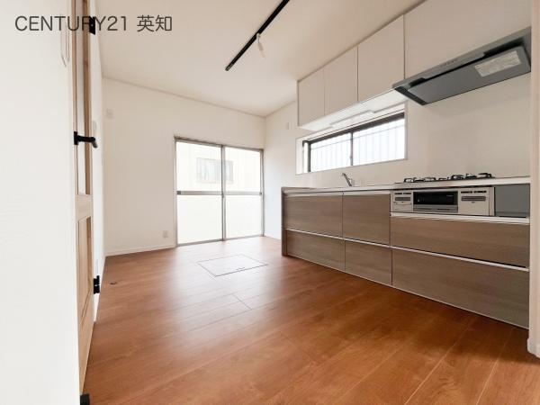 ��t����t�s��t���C���̒��È�ˌ��ẴL�b�`��