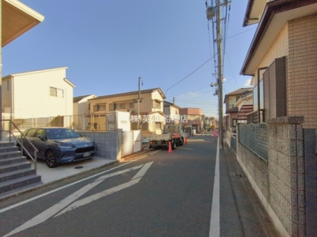 ��t���D���s���K�u��2���ڂ̐V�z��ˌ��Ă̑O�ʓ��H�܂ތ��n�ʐ^