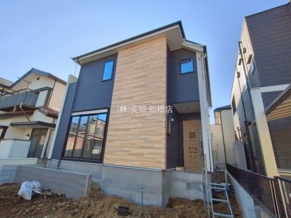 ��t���K�u��s�{��v��4���ڂ̐V�z��ˌ��Ă̌��n�O�ώʐ^