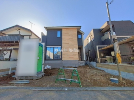 ��t���K�u��s�{��v��4���ڂ̐V�z��ˌ��Ă̂��̑����n