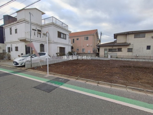 ��t���D���s�K�u���8���ڂ̐V�z��ˌ��Ă̌��n�O�ώʐ^