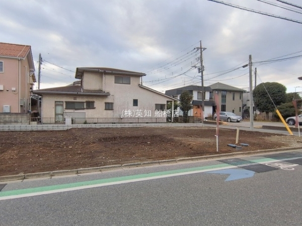 ��t���D���s�K�u���8���ڂ̐V�z��ˌ��Ă̌��n�O�ώʐ^