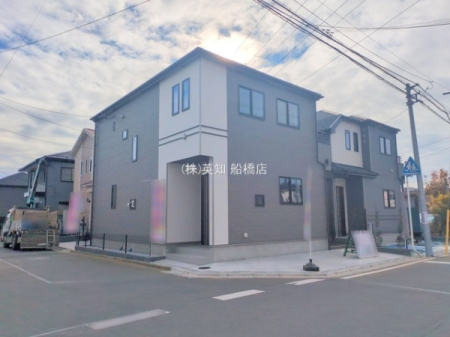 ��t���D���s�匊��1���ڂ̐V�z��ˌ��Ă̌��n�O�ώʐ^