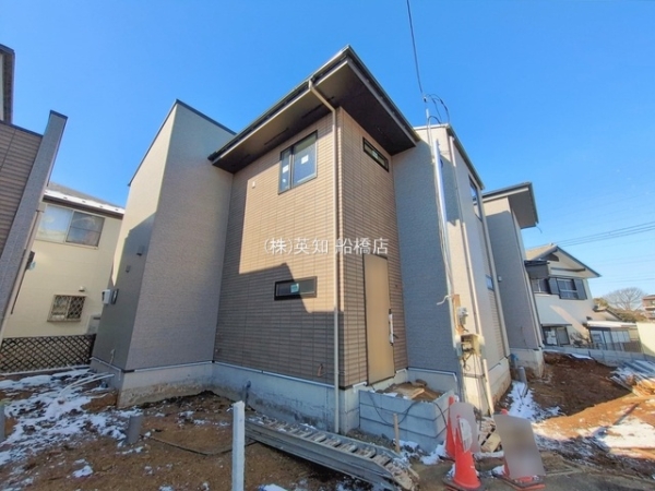 ��t���D���s�Č���3���ڂ̐V�z��ˌ��Ă̌��n�O�ώʐ^