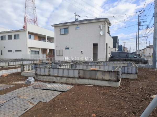 ��t���D���s��a��5���ڂ̐V�z��ˌ��Ă̌��n�O�ώʐ^