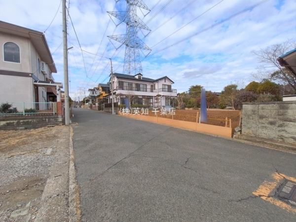 ��t���l�X���s���c3���ڂ̓y�n�̑O�ʓ��H�܂ތ��n�ʐ^