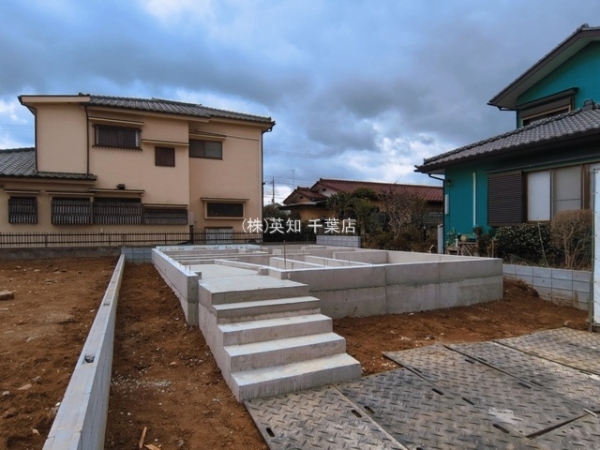 ��t����t�s��t�揬�q��3���ڂ̐V�z��ˌ��Ă̌��n�O�ώʐ^