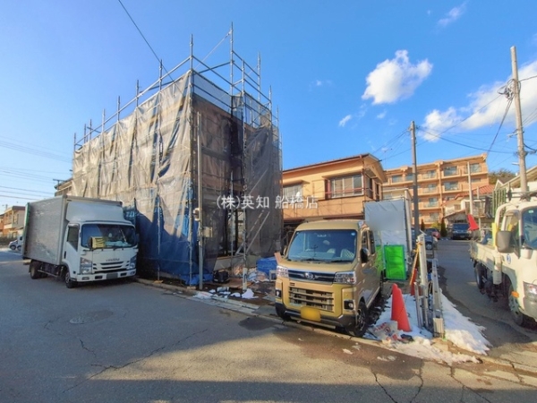 ��t���K�u��s���K�u��8���ڂ̐V�z��ˌ��Ă̂��̑����n