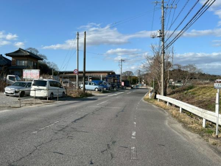 ��t����t�s�������˒� 91-1�̓y�n�̑O�ʓ��H�܂ތ��n�ʐ^