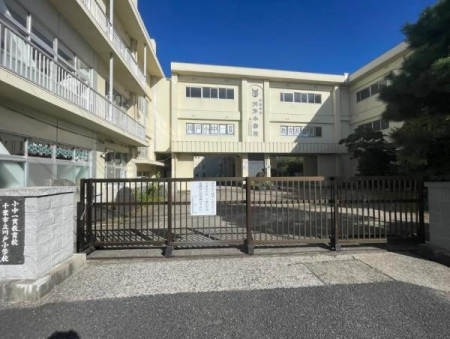 ��t����t�s�������˒� 91-1�̓y�n�̎��ӊ�