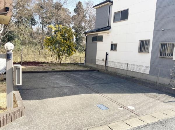 ��t����t�s��t�揬�q�� 1328-16�̒��È�ˌ��Ă̒��ԏ�