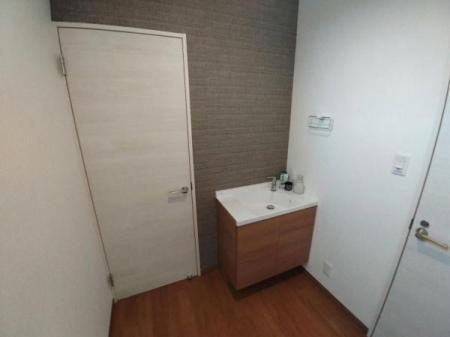 ��t����t�s��t��L��2���ڂ̒��È�ˌ��Ă̐��ʑ�E���ʏ�