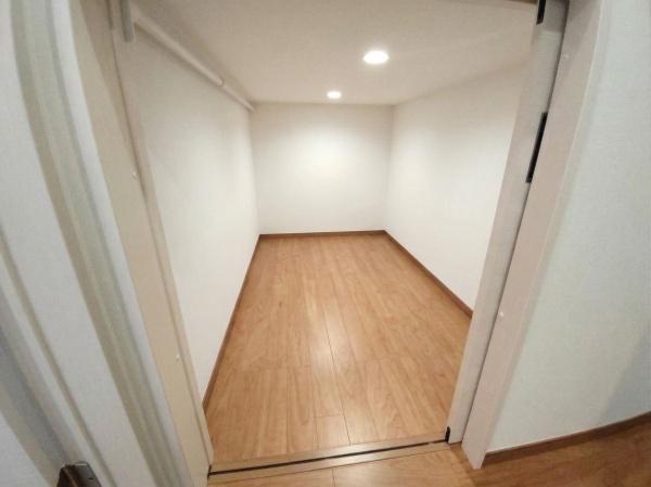 ��t����t�s��t��L��2���ڂ̒��È�ˌ��Ă̂��̑�����