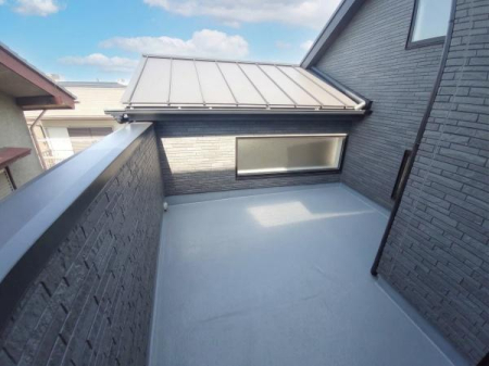 ��t����t�s��t��L��2���ڂ̒��È�ˌ��Ẵo���R�j�[