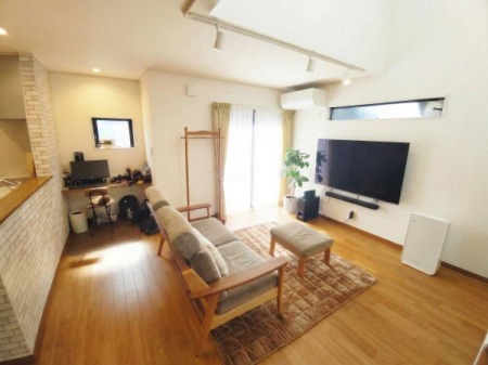 ��t����t�s��t��L��2���ڂ̒��È�ˌ��Ẵ��r���O