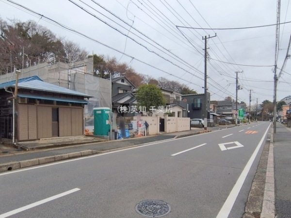 ��t����t�s�Ԍ���挟���쒬5���ڂ̐V�z��ˌ��Ă̑O�ʓ��H�܂ތ��n�ʐ^