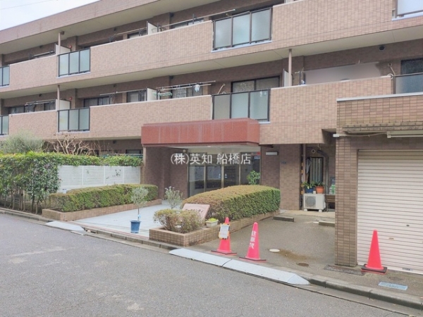 ��t���K�u��s����1���ڂ̒��Ã}���V�����̃G���g�����X