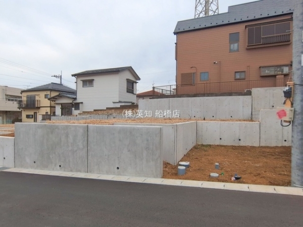 ��t���K�u��s����6���ڂ̐V�z��ˌ��Ă̌��n�O�ώʐ^