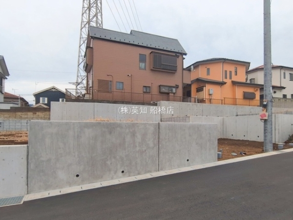 ��t���K�u��s����6���ڂ̐V�z��ˌ��Ă̂��̑����n