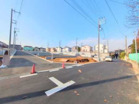 ��t���K�u��s����6���ڂ̓y�n�̑O�ʓ��H�܂ތ��n�ʐ^