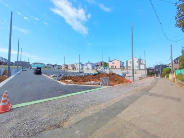 ��t���K�u��s����6���ڂ̓y�n�̑O�ʓ��H�܂ތ��n�ʐ^