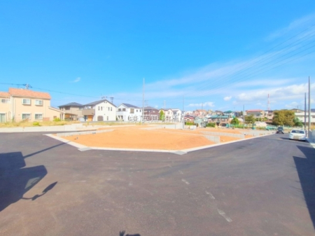 ��t���K�u��s����6���ڂ̓y�n�̑O�ʓ��H�܂ތ��n�ʐ^