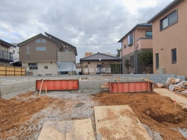 ��t���D���s�K�u���5���ڂ̐V�z��ˌ��Ă̌��n�O�ώʐ^