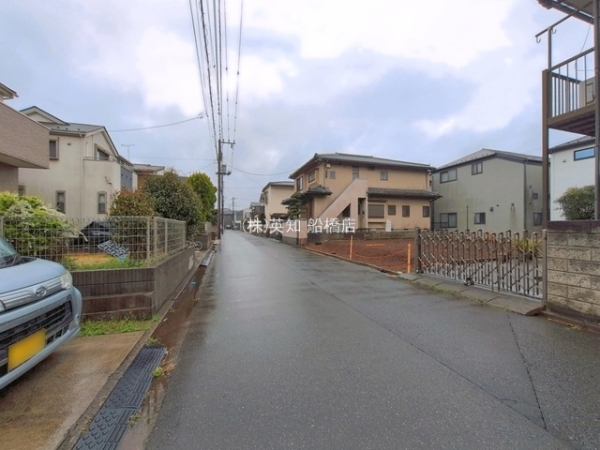 ��t���D���s���؂��J2���ڂ̓y�n�̑O�ʓ��H�܂ތ��n�ʐ^