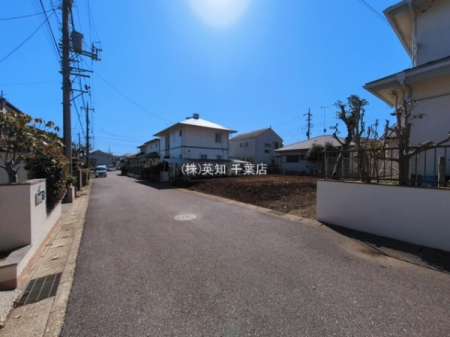 ��t����t�s�Ԍ���扡�ˑ�̓y�n�̑O�ʓ��H�܂ތ��n�ʐ^