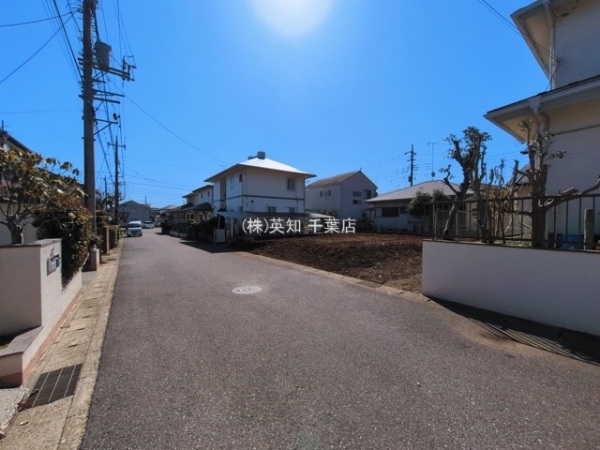 ��t����t�s�Ԍ���扡�ˑ�̓y�n�̑O�ʓ��H�܂ތ��n�ʐ^