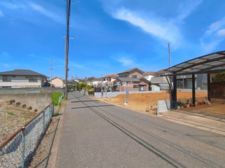 ��t����t�s��t��݂��1���ڂ̐V�z��ˌ��Ă̑O�ʓ��H�܂ތ��n�ʐ^