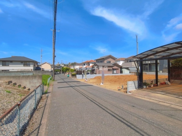 ��t����t�s��t��݂��1���ڂ̐V�z��ˌ��Ă̑O�ʓ��H�܂ތ��n�ʐ^