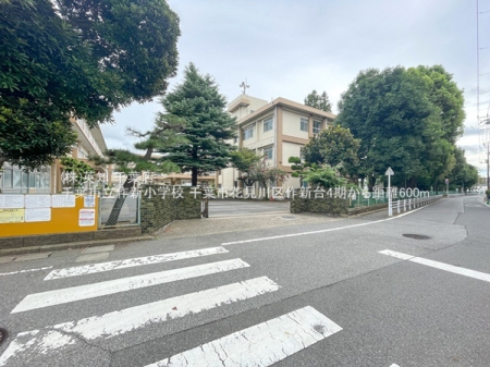 ��t����t�s�Ԍ�����V��5���ڂ̓y�n�̎��ӊ�