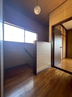 ��t����t�s��t�摽���c�� 1122-1�̒��È�ˌ��Ẵ��r���O