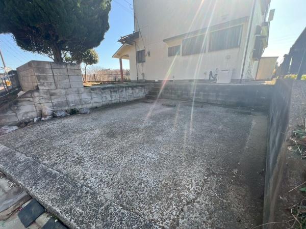 ��t����t�s��t�摽���c�� 1122-1�̒��È�ˌ��Ă̒��ԏ�