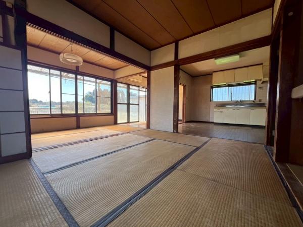 ��t����t�s��t�摽���c�� 1122-1�̒��È�ˌ��Ẵ��r���O