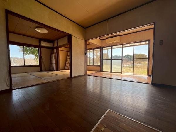 ��t����t�s��t�摽���c�� 1122-1�̒��È�ˌ��Ẵ��r���O