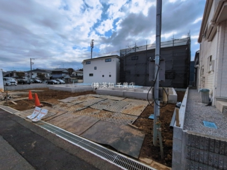 ��t���l�X���s�����c�̐V�z��ˌ��Ă̂��̑����n