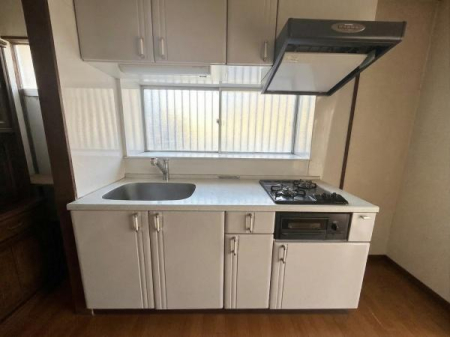 ��t����t�s��t�摽���c���̒��È�ˌ��ẴL�b�`��