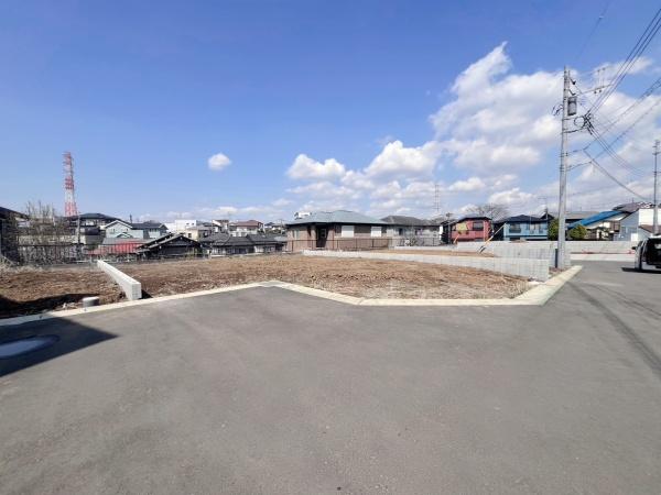 ��t����t�s��t����]���� 1032-36�̓y�n�̑O�ʓ��H�܂ތ��n�ʐ^