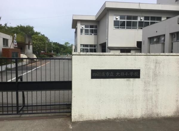 ��t���l�X���s����̒��È�ˌ��Ă̎��ӊ�