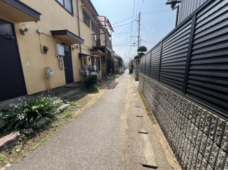 ��t����t�s�Ԍ���斋����3���� 1105-5�̒��È�ˌ��Ă̑O�ʓ��H�܂ތ��n�ʐ^